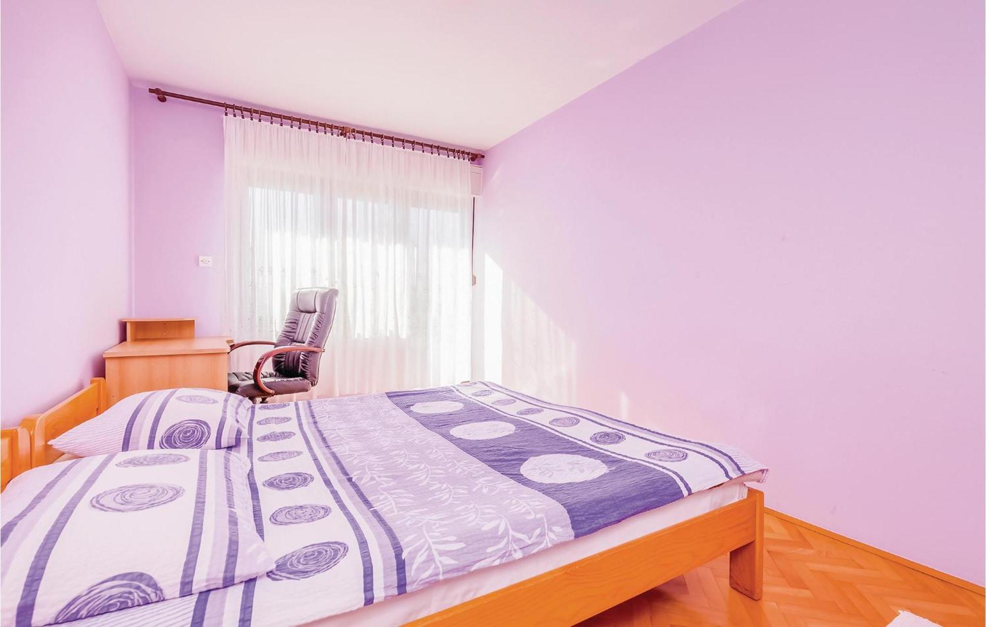 Beautiful Apartment In 诺维·维诺多尔斯基 外观 照片