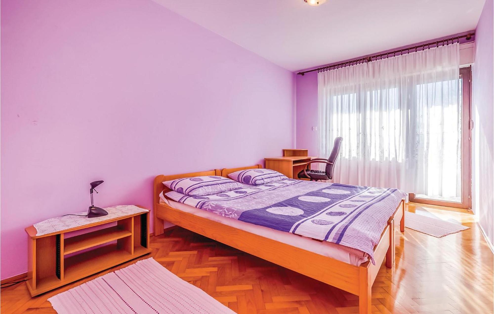 Beautiful Apartment In 诺维·维诺多尔斯基 外观 照片